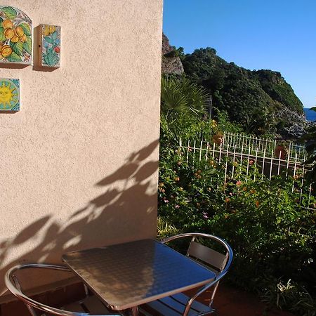 Taormina Isola Bella Apartment - Taormina Holidays Quarto foto